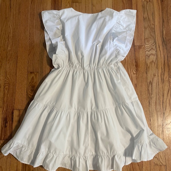 Abercrombie Flutter Sleeve Tiered Mini Dress - Picture 2 of 3